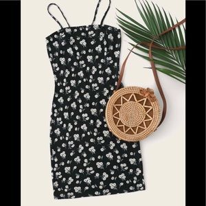 🎁NWT Floral Print Cami Dress size med🎁